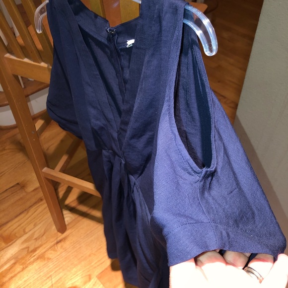 Lush small Navy women’s dress-cut out sleeves - Picture 2 of 6